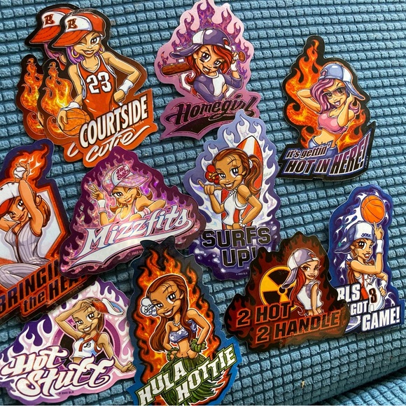 HUGE VINTAGE LOT STICKERS - Picture 11 of 16